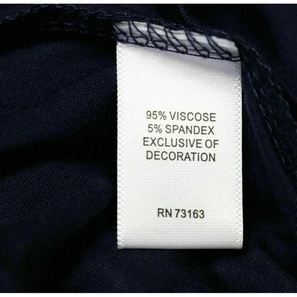 NWT $50 Cupio Women Top Tank Size L Blue Crochet Sea Shell Print Strap T-shirt - Picture 4 of 4